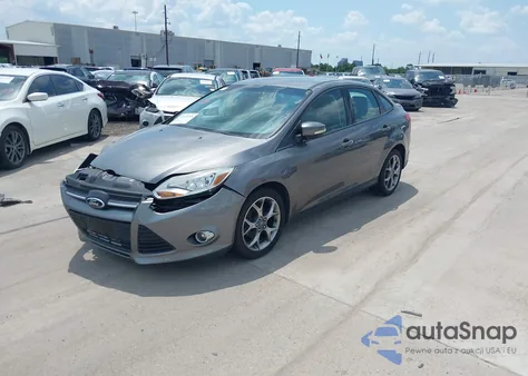 2013 Ford Focus Se z USA, uszkodzony, nr VIN 1FADP3F24DL130414